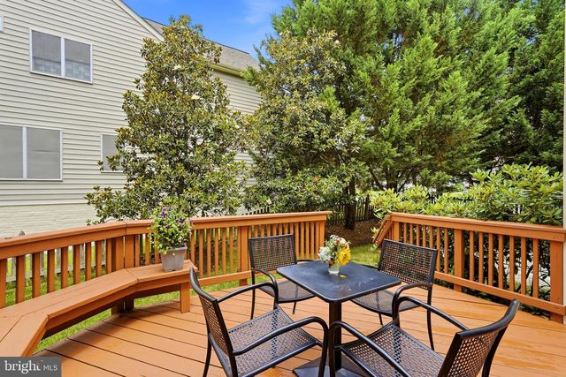 43648 INTREPID ST, Chantilly, VA 20152