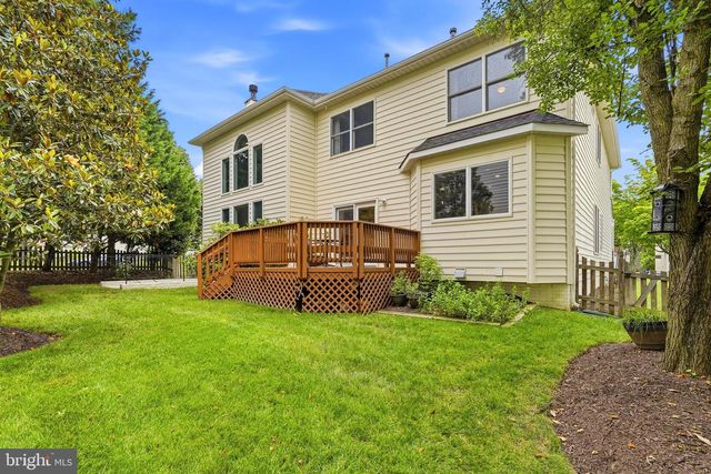 43648 INTREPID ST, Chantilly, VA 20152