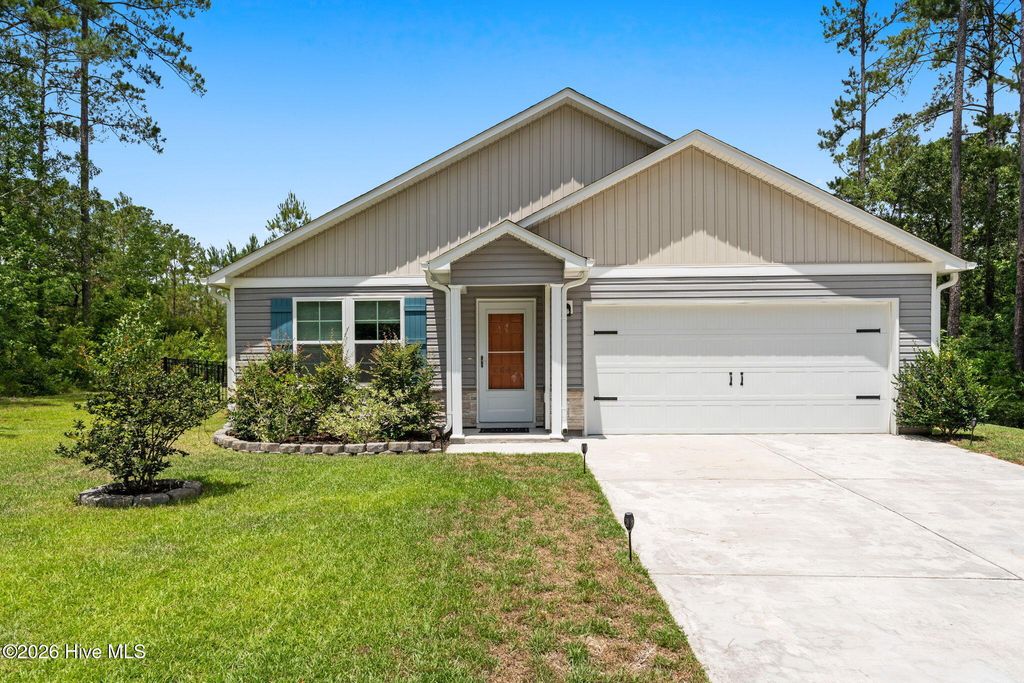 2642 Provence Drive SE, Bolivia, NC 28422