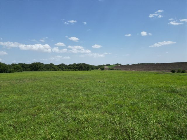 3627 Howard Road, Waxahachie, TX 75165