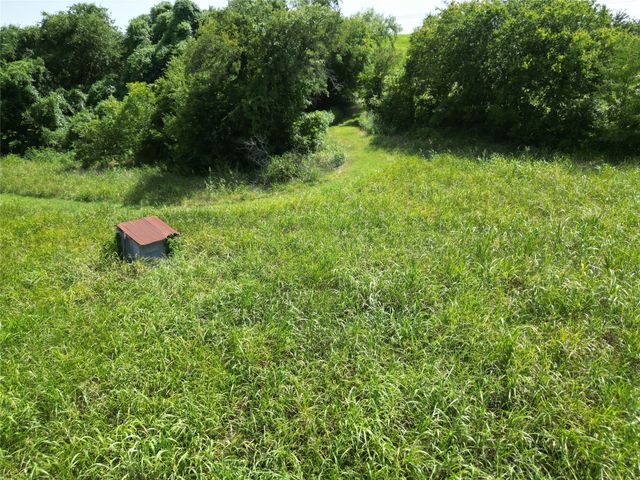 3627 Howard Road, Waxahachie, TX 75165