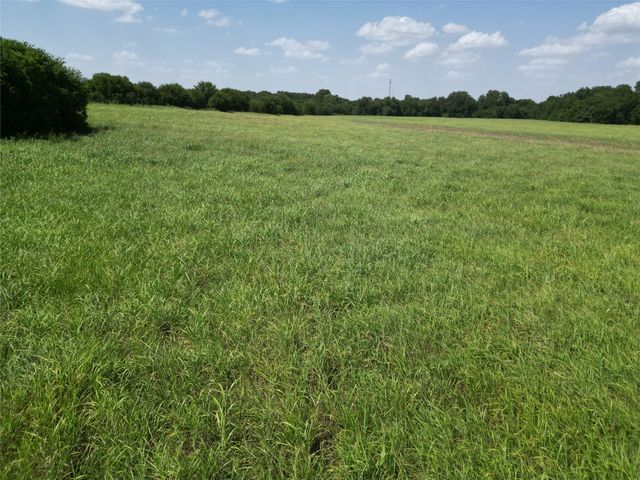 3627 Howard Road, Waxahachie, TX 75165