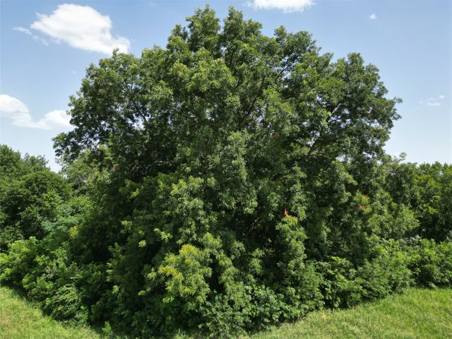 3627 Howard Road, Waxahachie, TX 75165