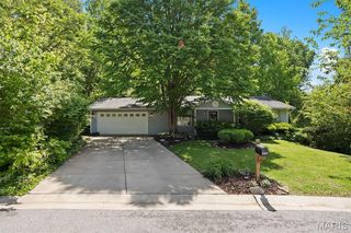 124 Christine Drive, Belleville, IL 62221