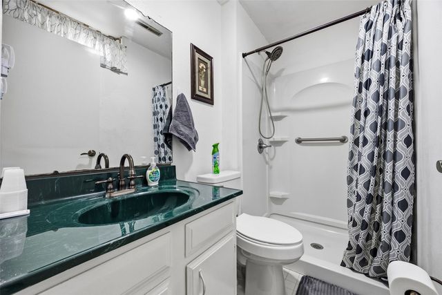 2601 Zika Avenue NW, Cedar Rapids, IA 52405