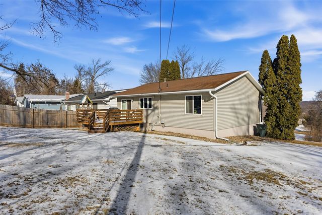 2601 Zika Avenue NW, Cedar Rapids, IA 52405