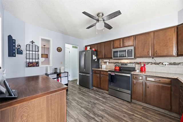 2601 Zika Avenue NW, Cedar Rapids, IA 52405