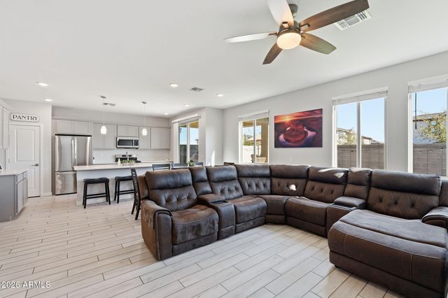 3389 S 180TH Avenue, Goodyear, AZ 85338