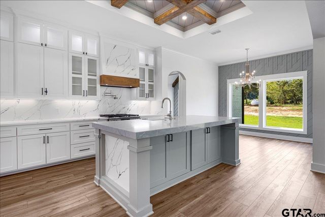 142 County Road 4119, Jacksonville, TX 75766