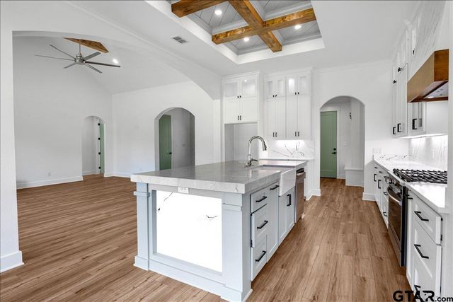 142 County Road 4119, Jacksonville, TX 75766