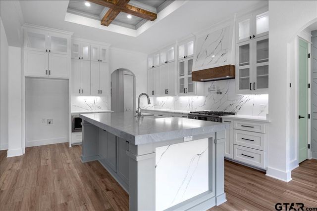 142 County Road 4119, Jacksonville, TX 75766