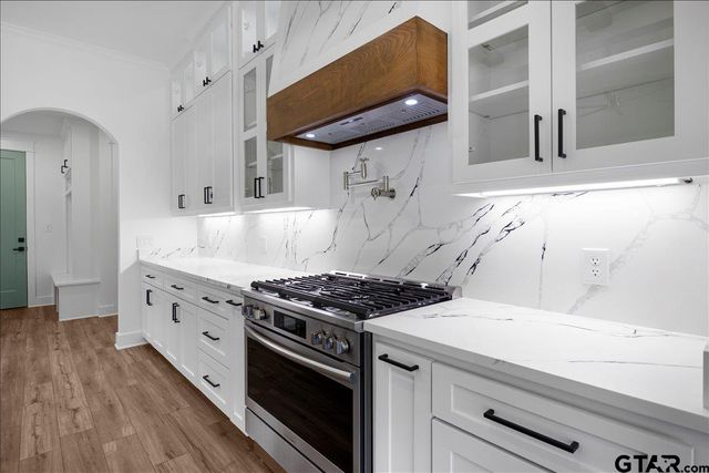 142 County Road 4119, Jacksonville, TX 75766