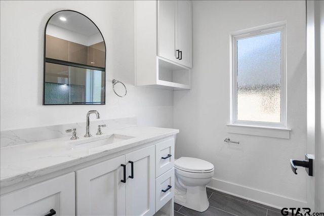 142 County Road 4119, Jacksonville, TX 75766