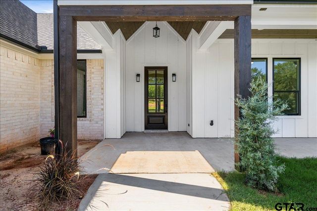 142 County Road 4119, Jacksonville, TX 75766