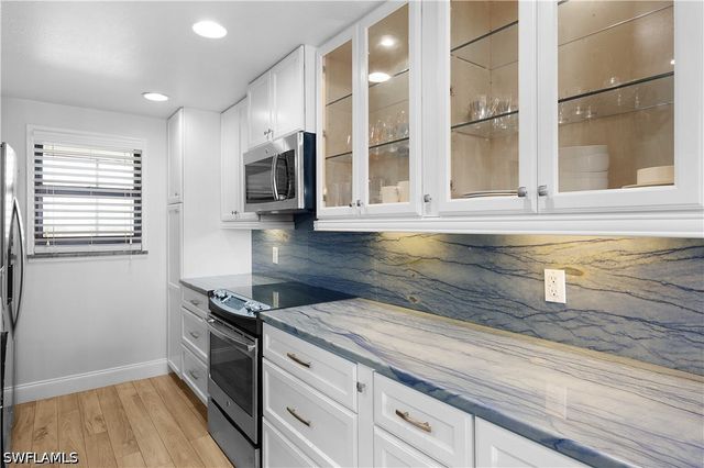 1901 Clifford ST 1402, Fort Myers, FL 33901