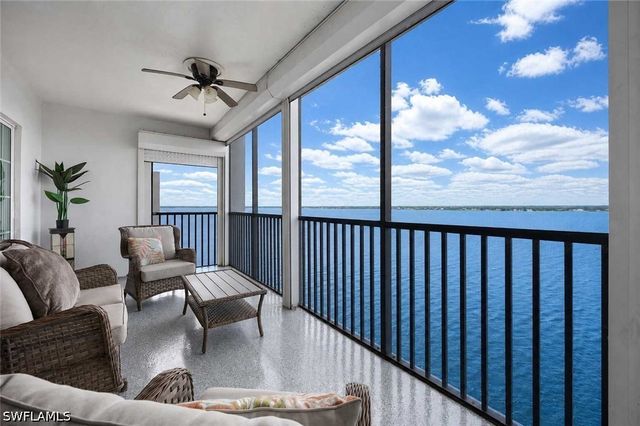 1901 Clifford ST 1402, Fort Myers, FL 33901