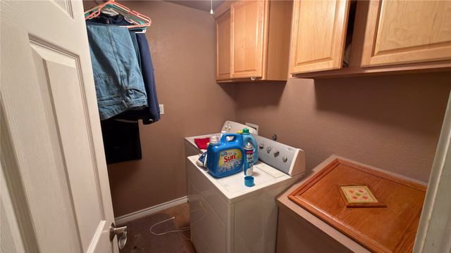 2900 Robinson Road, Denton, TX 76210