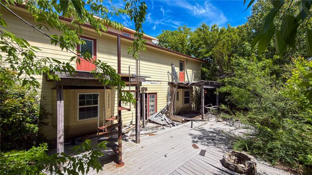 2900 Robinson Road, Denton, TX 76210