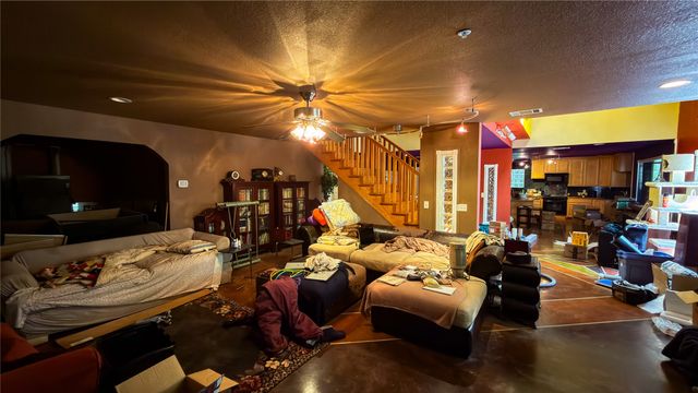 2900 Robinson Road, Denton, TX 76210