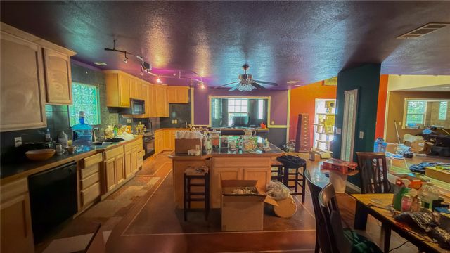 2900 Robinson Road, Denton, TX 76210