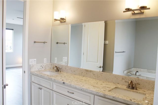 155 Unit A Flower, Costa Mesa, CA 92627