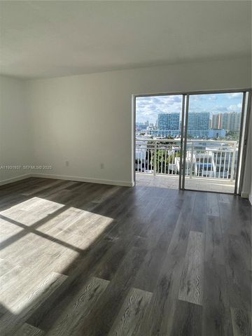 400 Kings Point Dr 1131, Sunny Isles Beach, FL 33160