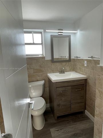 400 Kings Point Dr 1131, Sunny Isles Beach, FL 33160