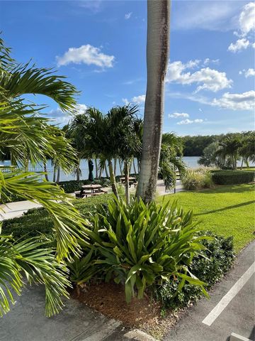 400 Kings Point Dr 1131, Sunny Isles Beach, FL 33160