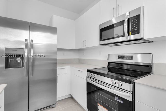 2660 SE 28th St, Homestead, FL 33035