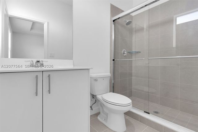 2660 SE 28th St, Homestead, FL 33035