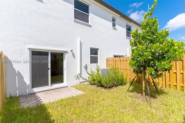 2660 SE 28th St, Homestead, FL 33035