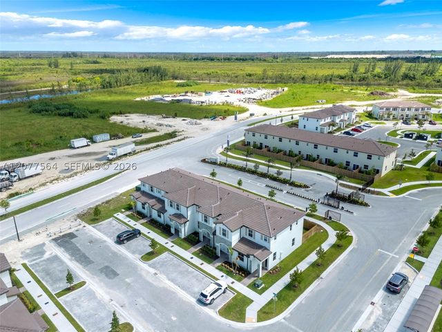 2660 SE 28th St, Homestead, FL 33035