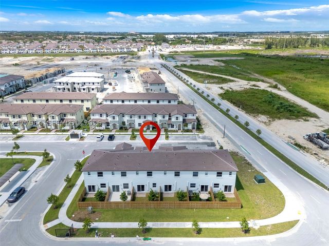 2660 SE 28th St, Homestead, FL 33035