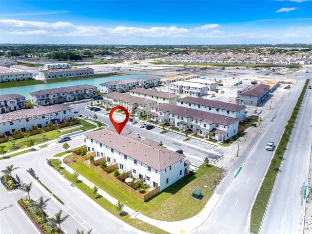 2660 SE 28th St, Homestead, FL 33035