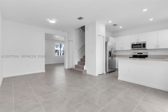2660 SE 28th St, Homestead, FL 33035