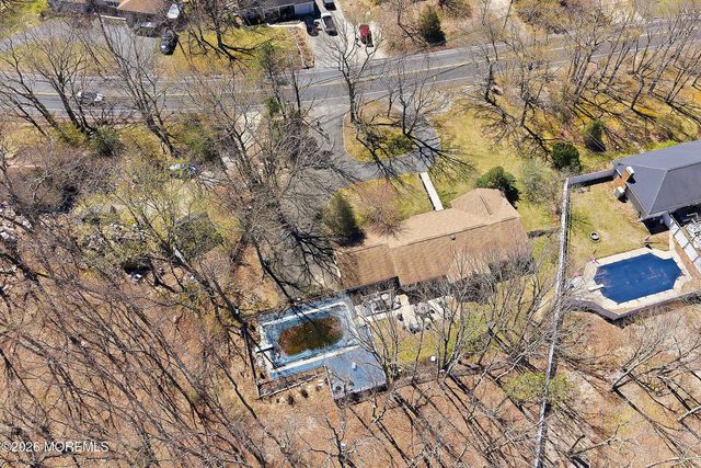 151 N Cooks Bridge Road, Jackson, NJ 08527