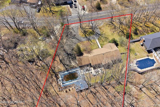 151 N Cooks Bridge Road, Jackson, NJ 08527