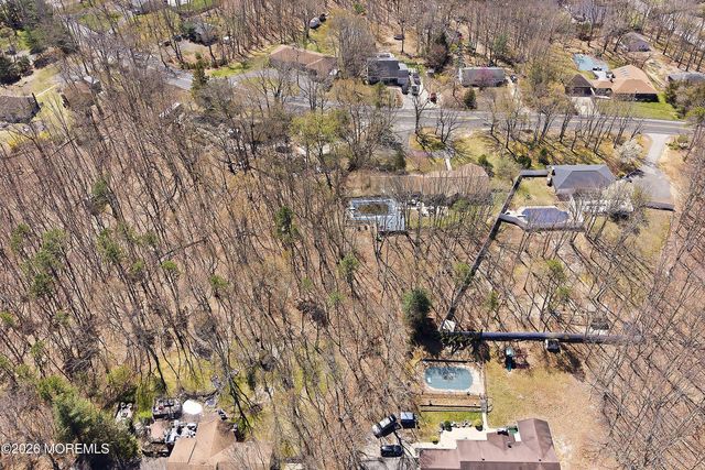 151 N Cooks Bridge Road, Jackson, NJ 08527