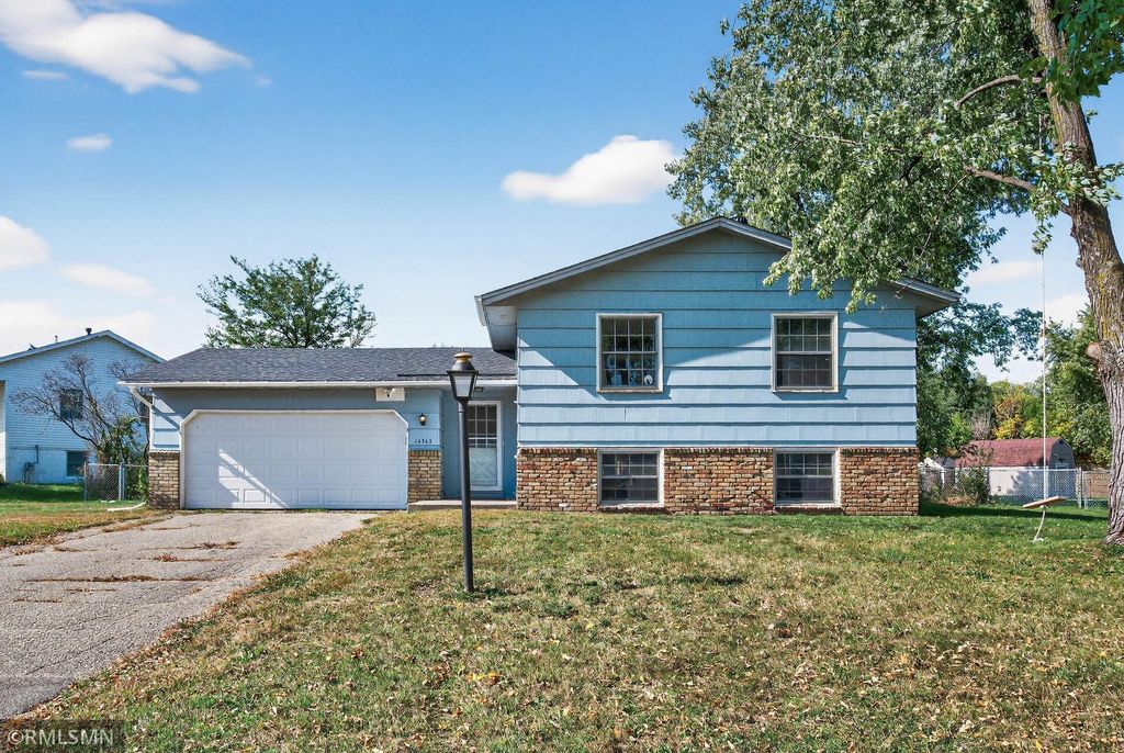 16365 Gladiola Avenue W, Lakeville, MN 55068