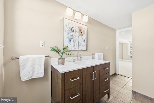 4200 SAUL RD, Kensington, MD 20895