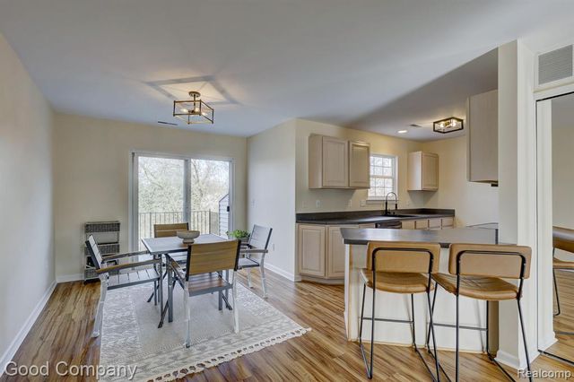 1512 Maryland Club Drive, Royal Oak, MI 48067