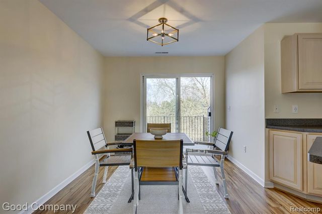 1512 Maryland Club Drive, Royal Oak, MI 48067