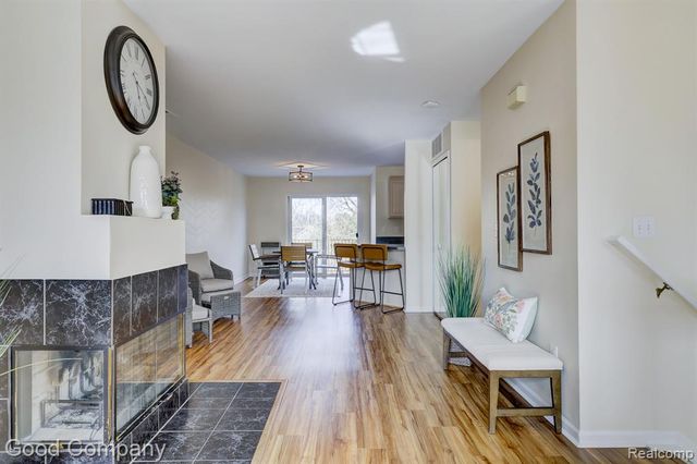 1512 Maryland Club Drive, Royal Oak, MI 48067