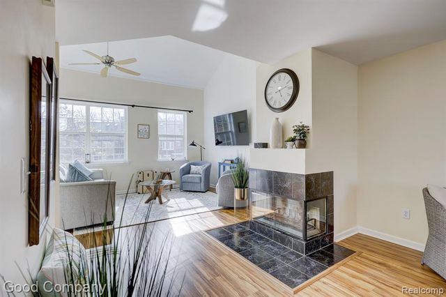 1512 Maryland Club Drive, Royal Oak, MI 48067