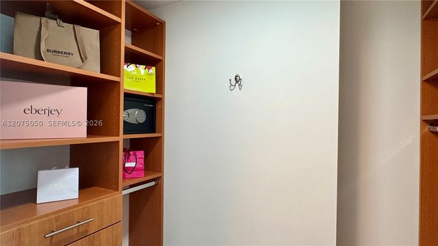 2641 N Flamingo Rd 905N, Sunrise, FL 33323