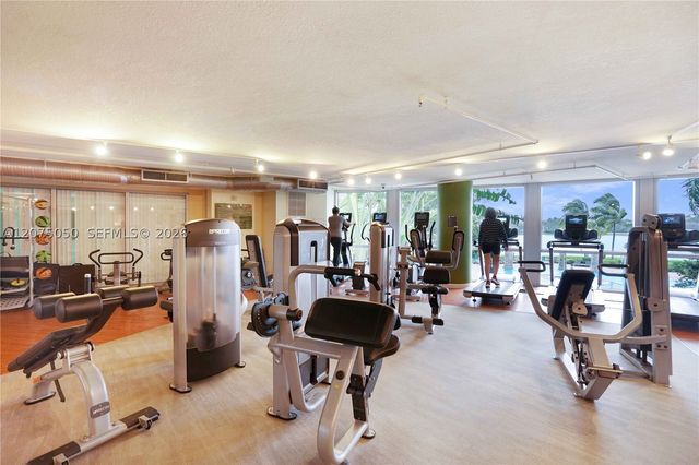 2641 N Flamingo Rd 905N, Sunrise, FL 33323
