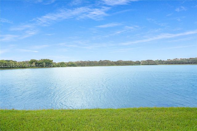 2641 N Flamingo Rd 905N, Sunrise, FL 33323