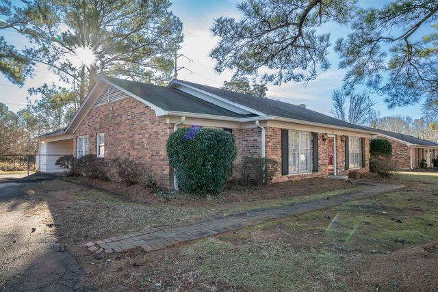 913 Lucerne Drive, Spartanburg, SC 29302