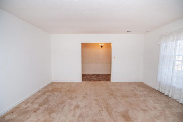 913 Lucerne Drive, Spartanburg, SC 29302