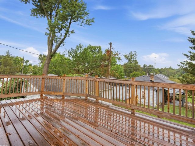 1278 Oregon Boulevard, Waterford, MI 48327